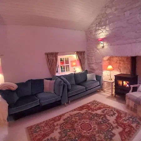 펜션 Quaint Secluded Close To Beautiful Kinvara 고트