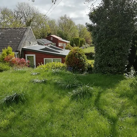 Quaint Secluded Close To Beautiful Kinvara